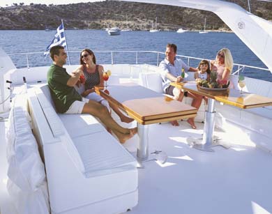Flybridge falcon 100