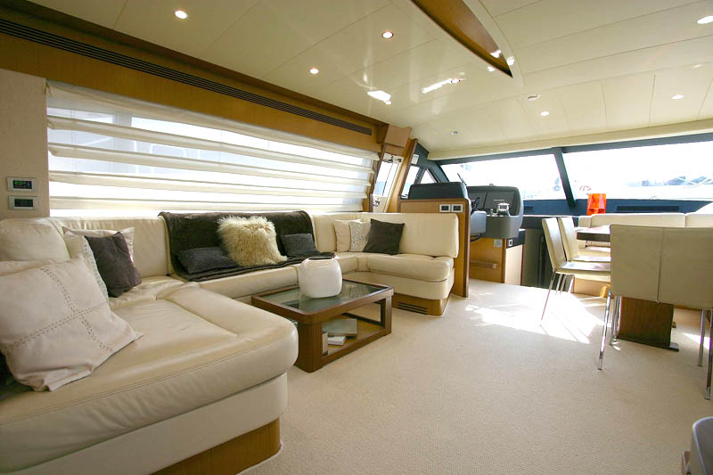 Photos Salon - Location de yachts