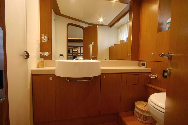 Salle de bain - Location de yachts