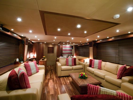location yacht sunseeker