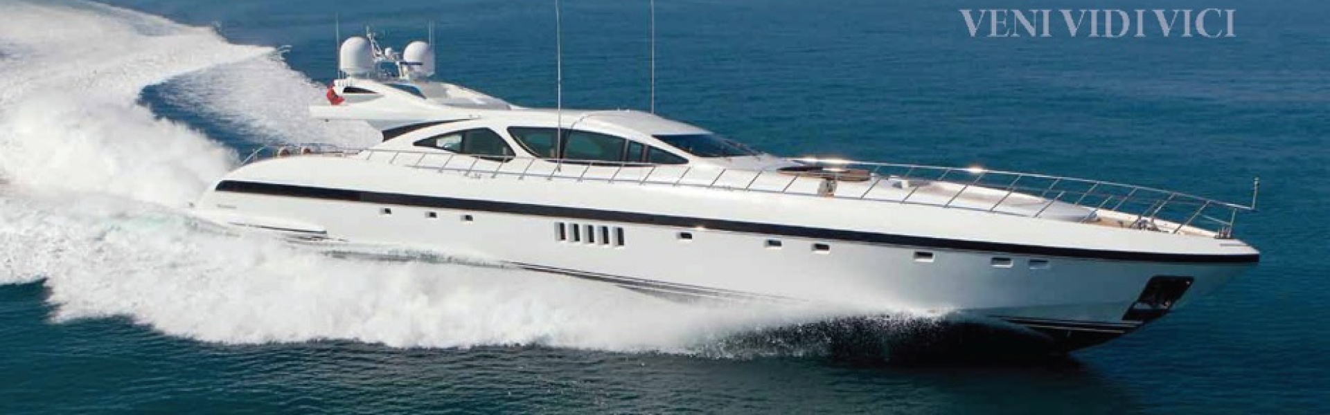 Location de yacht MANGUSTA 130