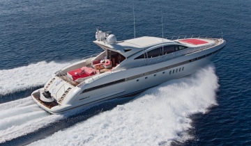 Location de yacht MANGUSTA 92