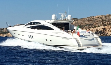 Location de yacht SUNSEEKER Predator 82