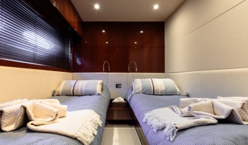 Flybridge PRINCESS 78 - Photo du bateau