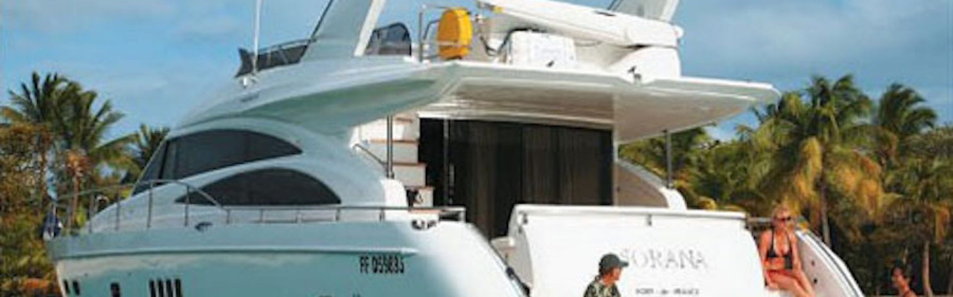 Yacht charter PRINCESS 67