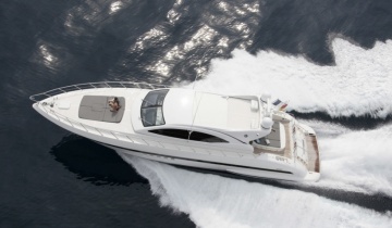 Location de yacht MANGUSTA 72