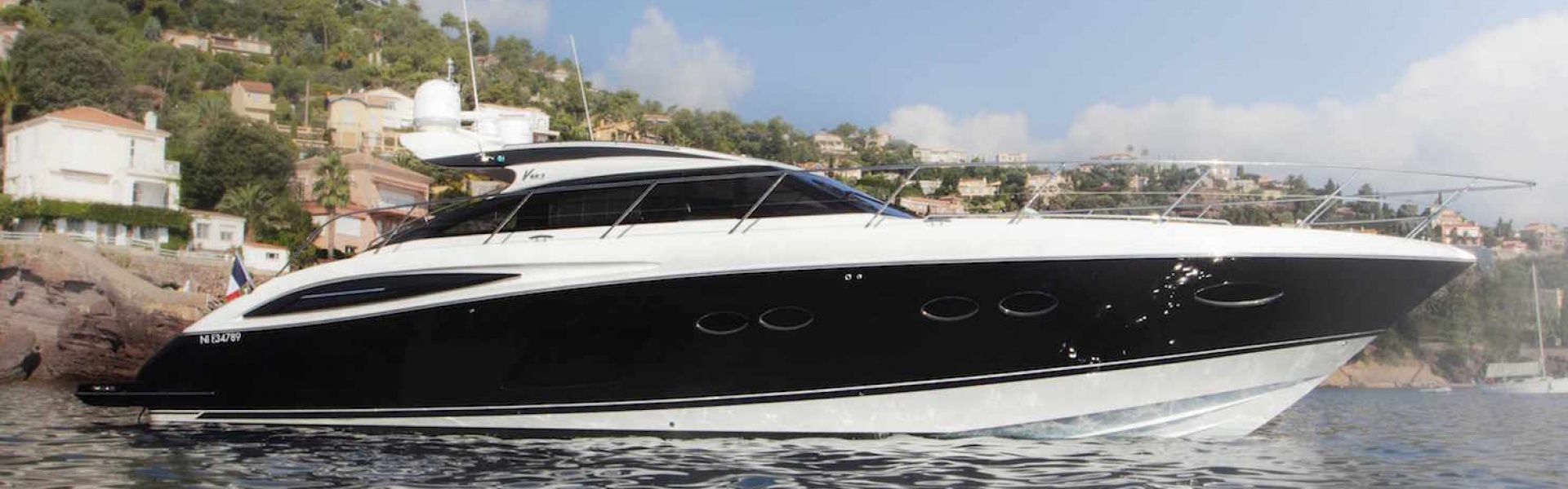 Boat charter PRINCESS V62-S