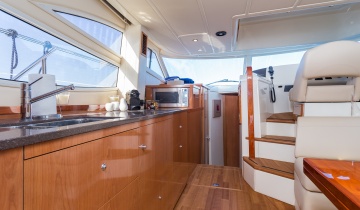 Flybridge SEALINE F425 - Photo du bateau