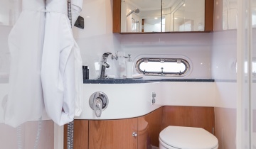 Flybridge SEALINE F425 - Photo du bateau