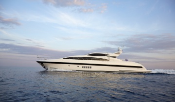 Location de yacht Mangusta 105 Sport