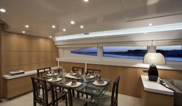 Flybridge Canados 86 - Photo du bateau