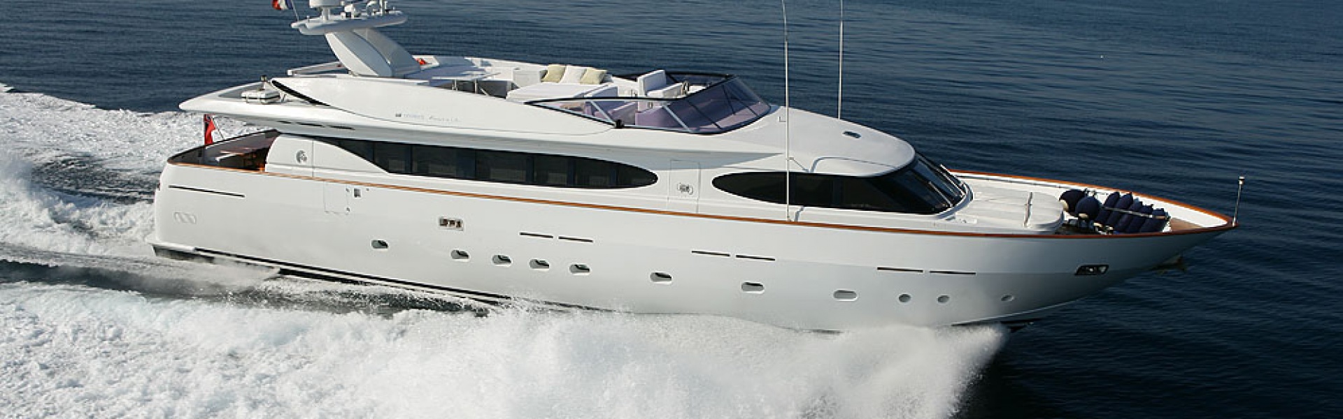 Location de yacht Mondomarine 29M