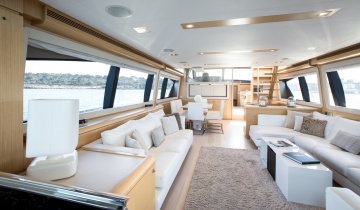 Flybridge Ferretti 800 - Photo du bateau