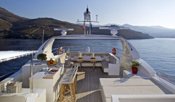 Flybridge NOTIKA 107 - Photo du bateau