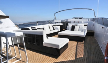 Flybridge Mondomarine 27M - Photo du bateau