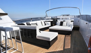 Flybridge Mondomarine 27M - Photo du bateau