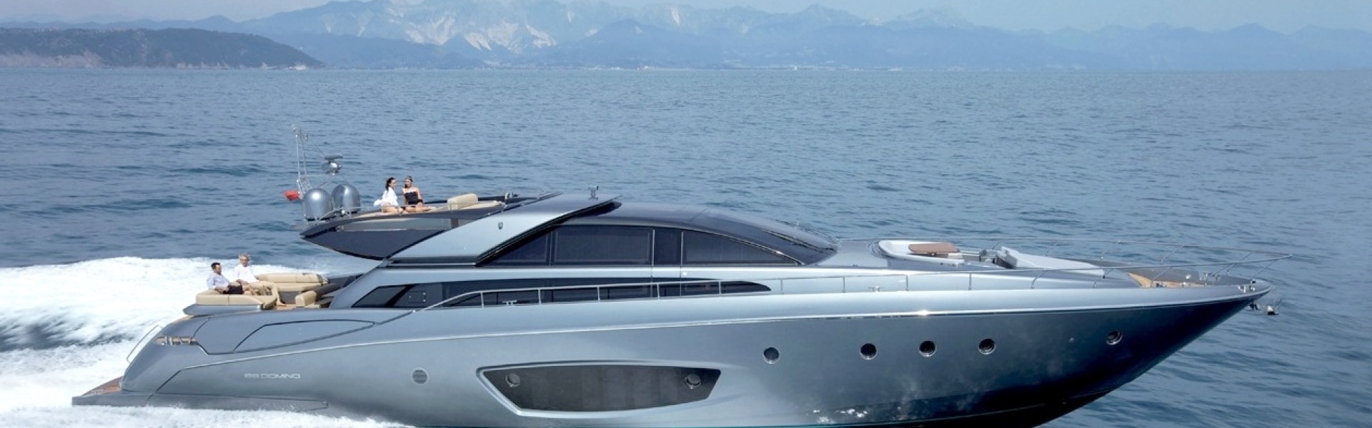 Location de yacht RIVA 86 Domino