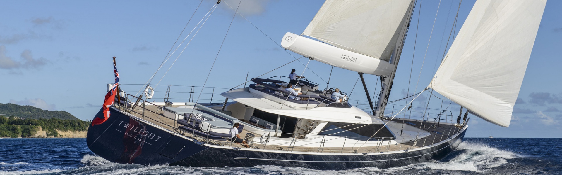 Sailboat charter Oyster 38M