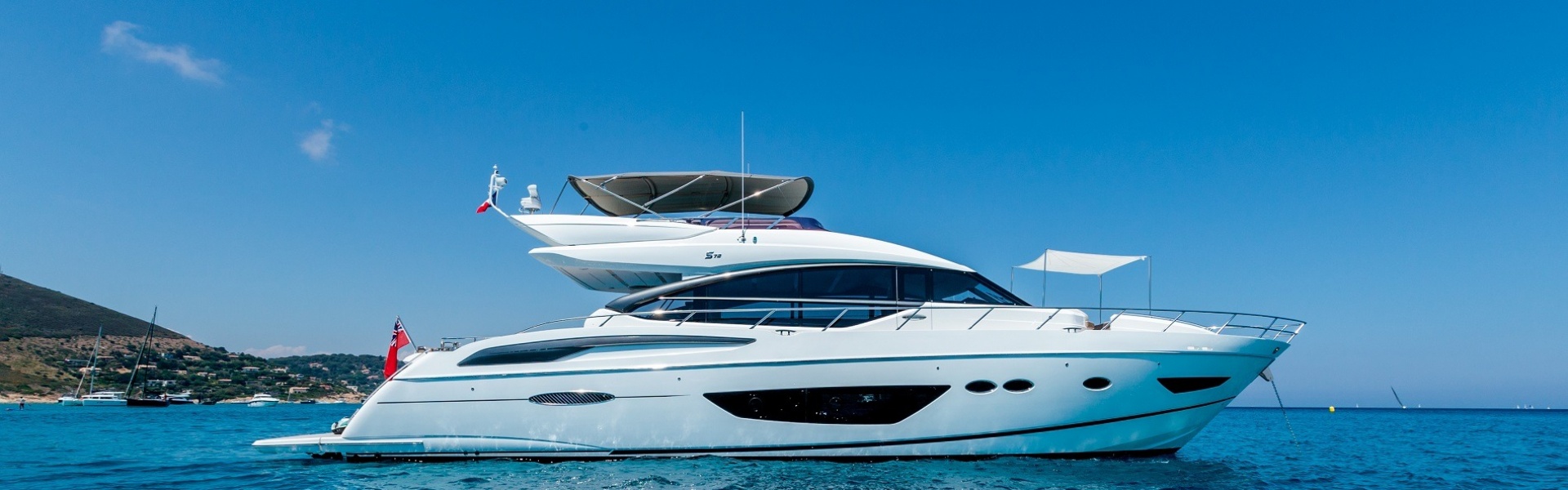 Yacht charter Princess S72